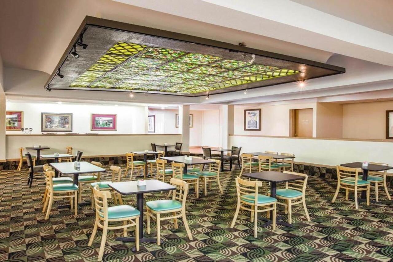 伯明翰机场华美达酒店 外观 照片